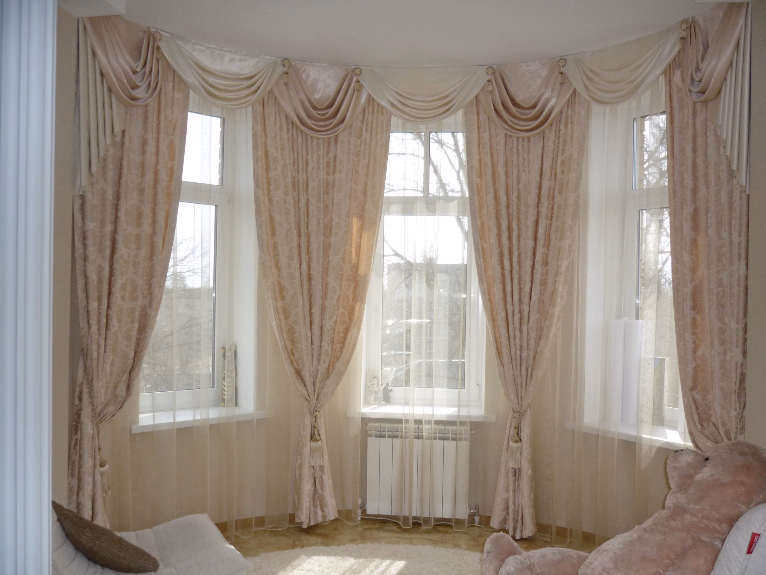 карниз для еркера