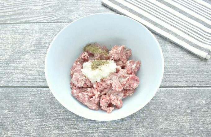 Біляші з фаршем на сковороді