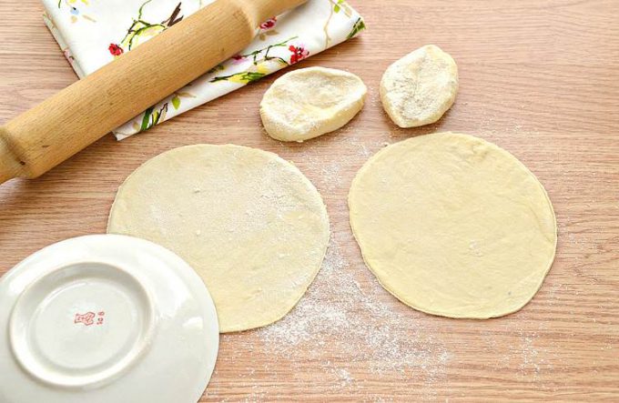 Чебуреки з мясом