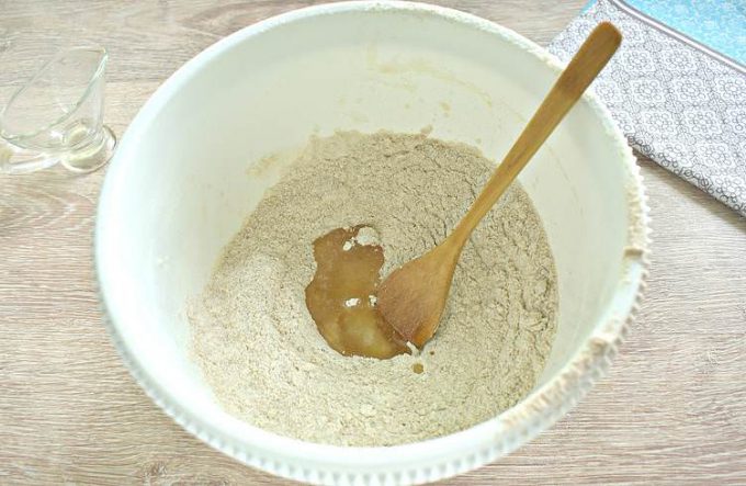 Цільнозернові булочки з кунжутом