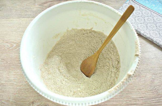 Цільнозернові булочки з кунжутом