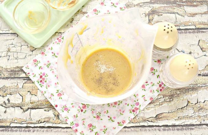 Гірчичний соус на жовтках до мяса