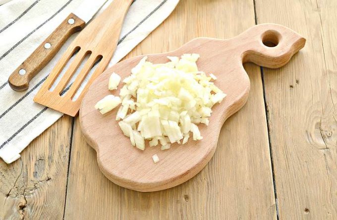 Гречана каша з грибами на сковороді