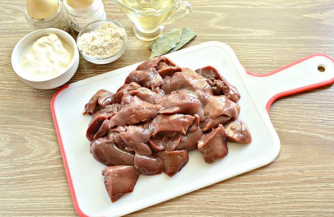 Гуляш із курячої печінки