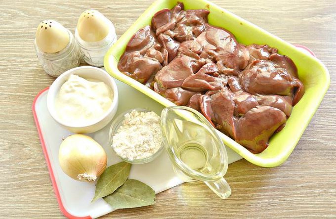 Гуляш із курячої печінки