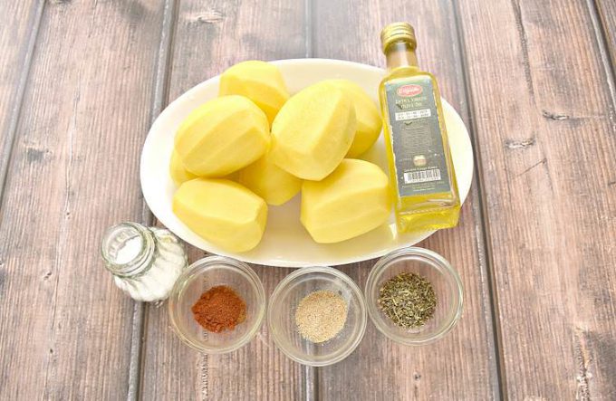 Картопля часточками з часником у духовці