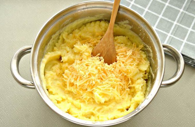 Картопляне пюре із сиром