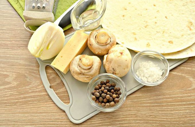 Кесаділля з грибами та сиром