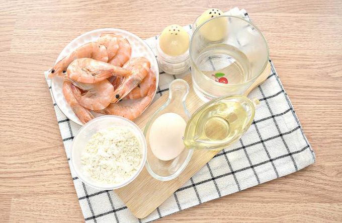 Королівські креветки у клярі