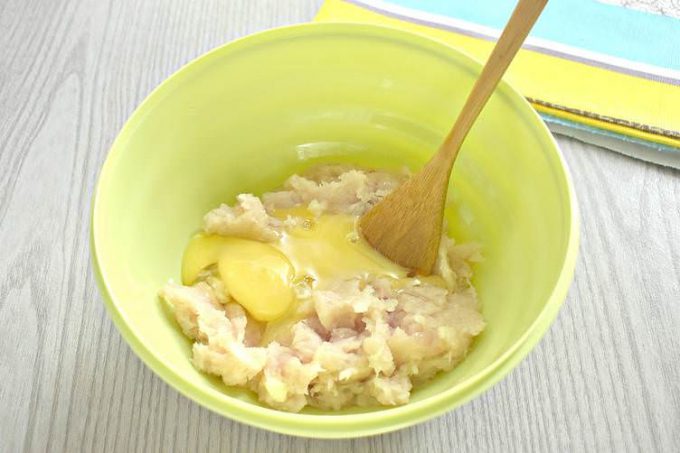 Котлети з курячого філе з болгарським перцем