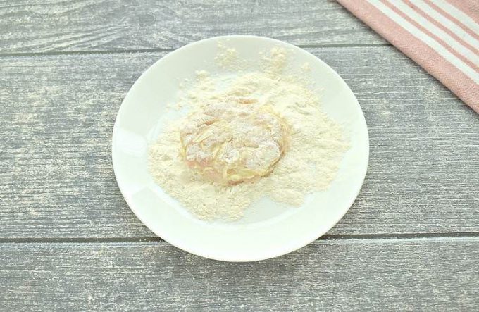 Котлети з курки «Купецькі» на сковороді