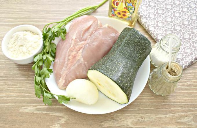 Курячі котлети з кабачком