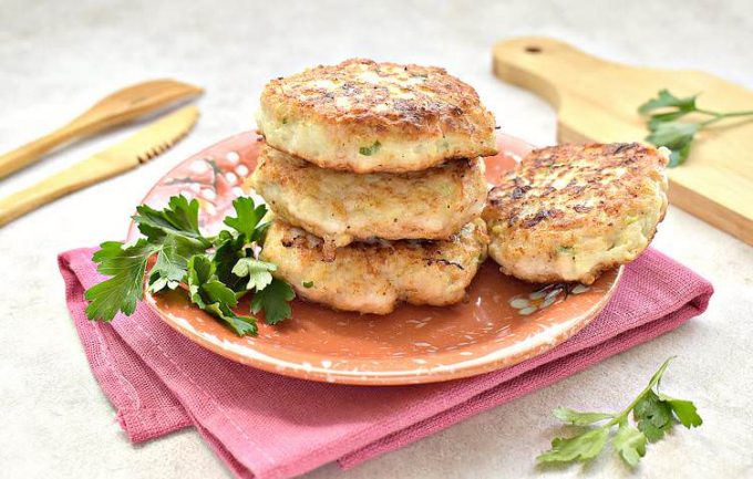 Курячі котлети з кабачком