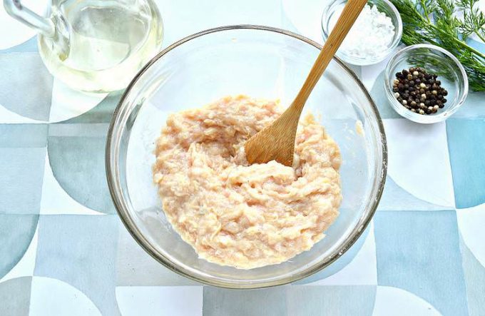 Курячі оладки з сиром
