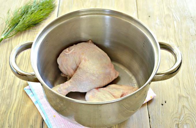 Курячий суп з картоплею