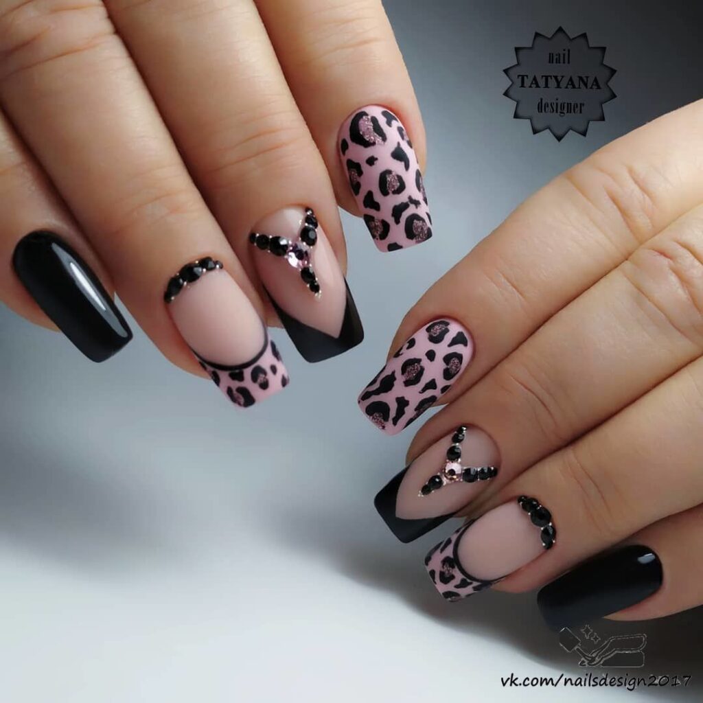 Леопардовий манікюр 2023: ідеї дизайну з тваринним принтом (120 фото)