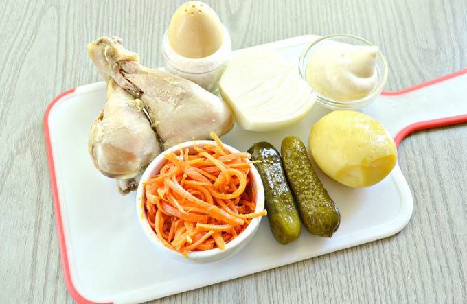 Листковий салат з морквою по-корейськи