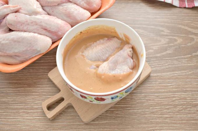 Маринад для шашлику з курячих крилець