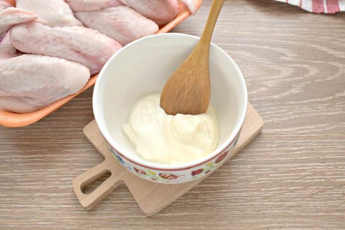 Маринад для шашлику з курячих крилець