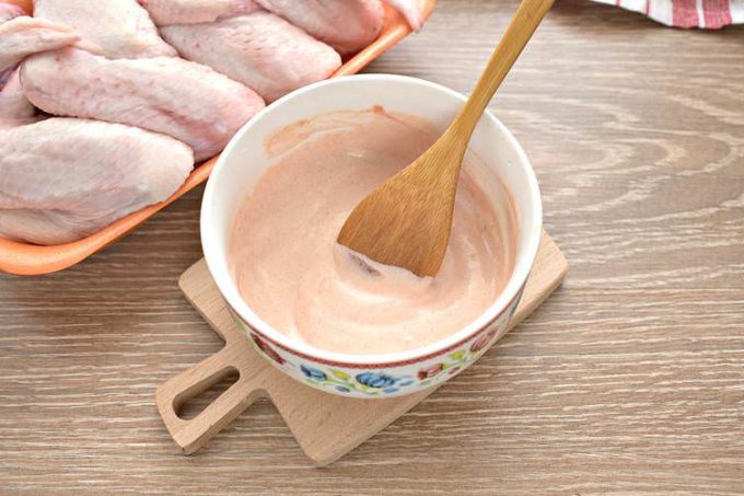 Маринад для шашлику з курячих крилець