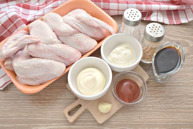 Маринад для шашлику з курячих крилець