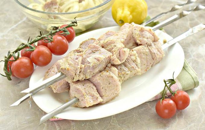 Маринад для шашлику зі свинини з аджикою