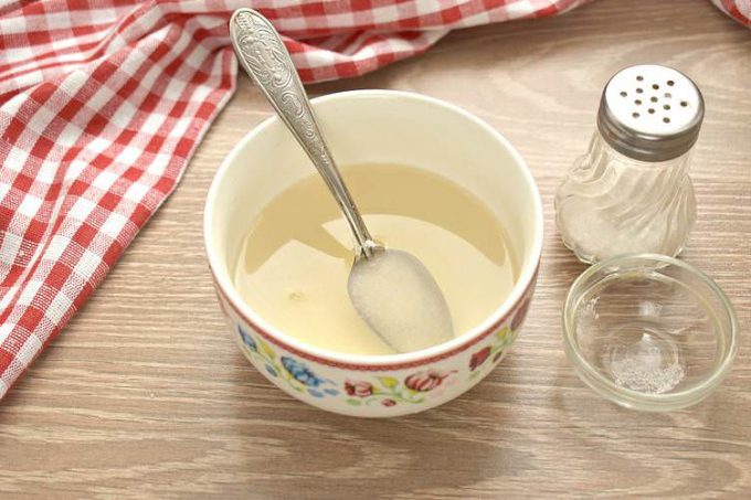 Маринована цибуля з медом та коріандром