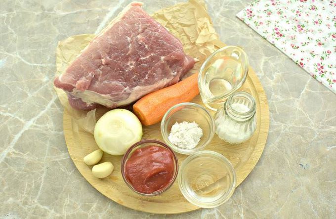 Мясо по-гусарськи на сковороді