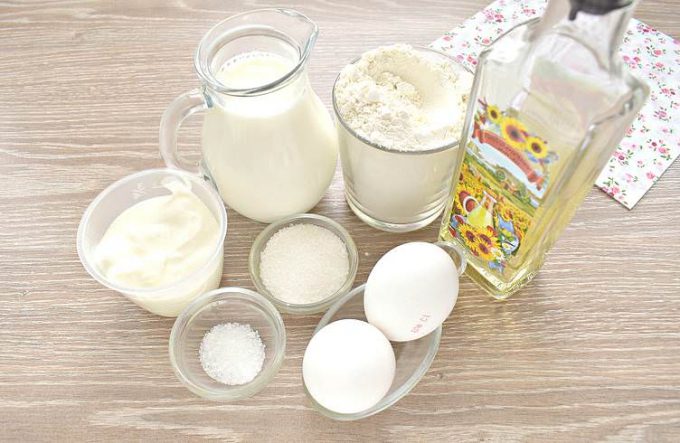 Млинці на сметані та молоці