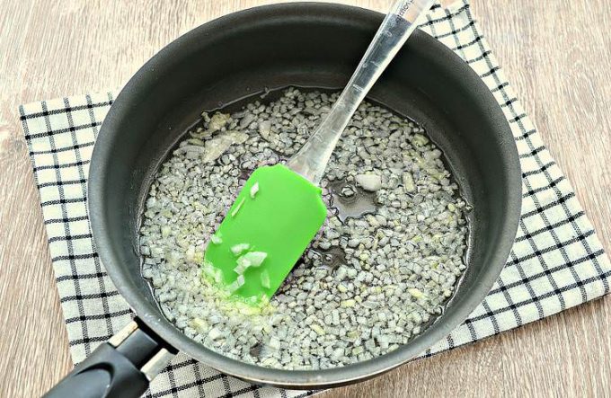 Млинці з ліверною ковбасою