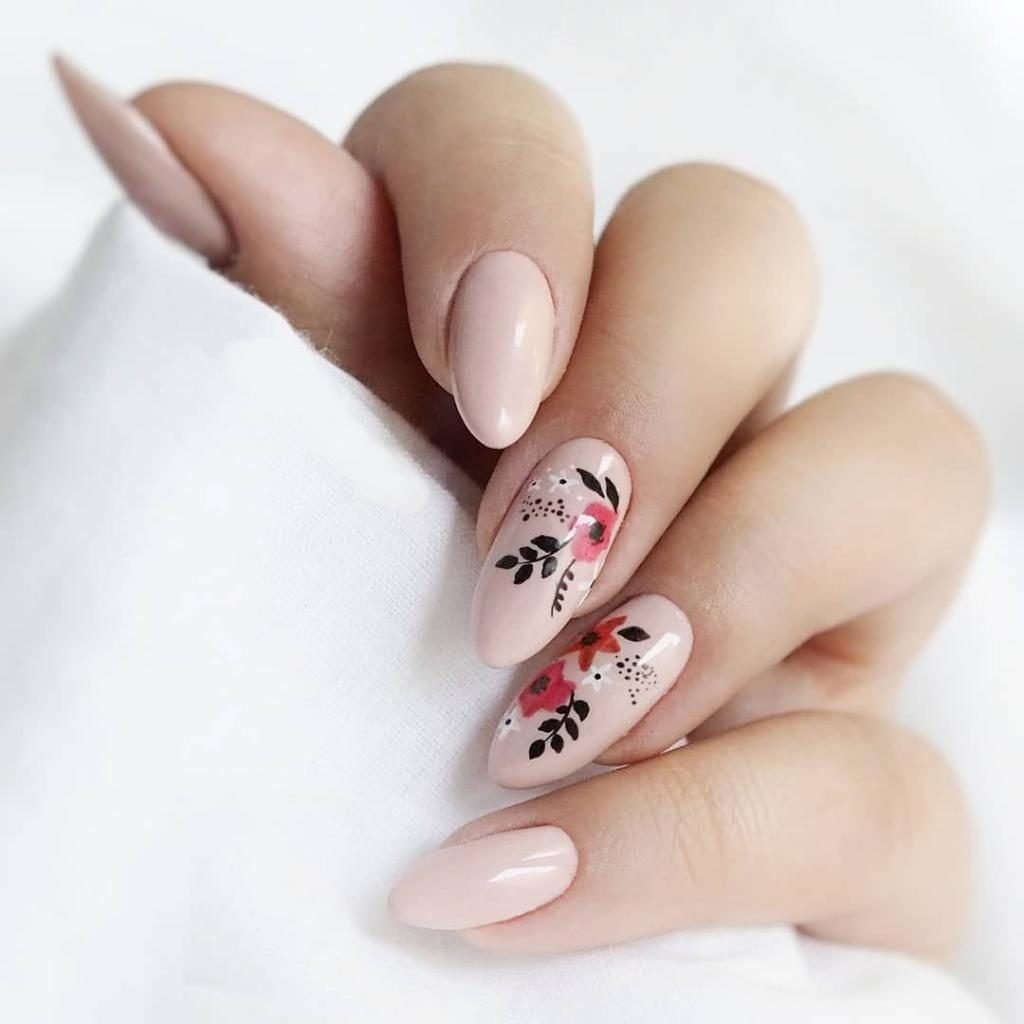 Ніжний манікюр 2023: стильні ідеї дизайну +300 фото