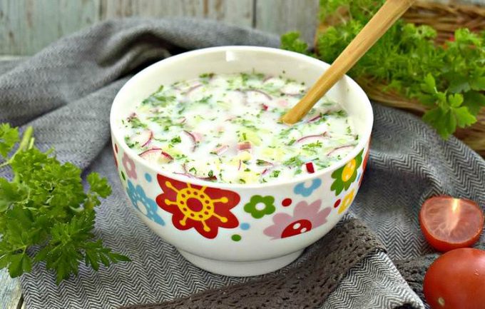 Окрошка з ковбасою (на оцті)