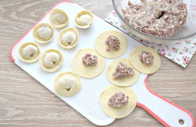 Пельмені з мясом та сиром