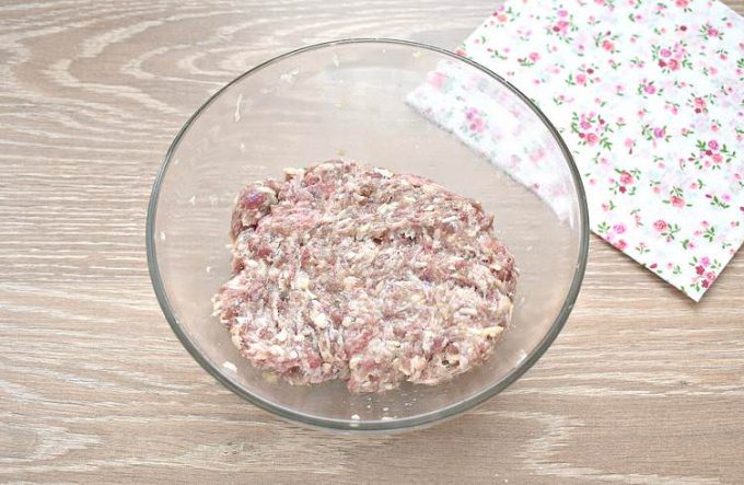 Пельмені з мясом та сиром