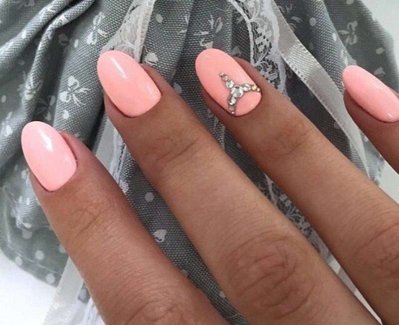 Персиковий манікюр 2023: стильні ідеї дизайну (170+ фото)