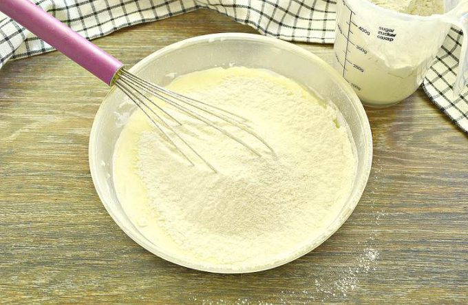 Пиріг із замороженими яблуками