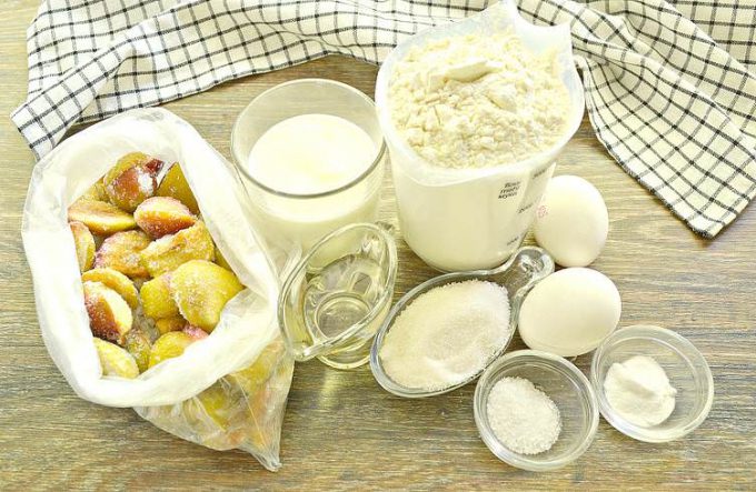 Пиріг із замороженими яблуками