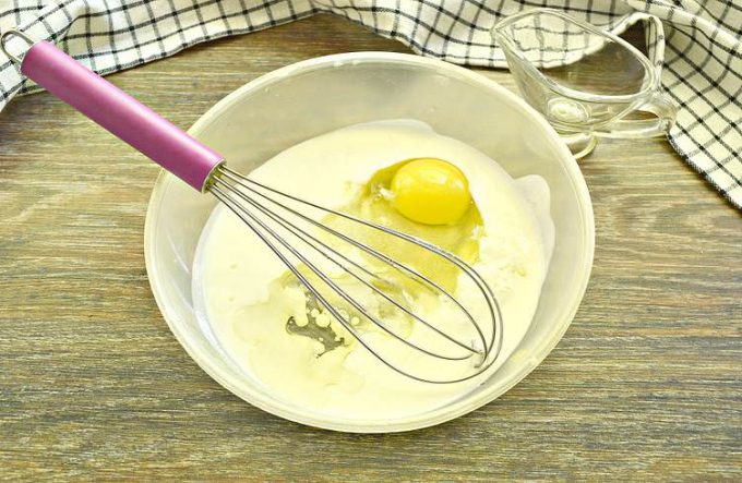 Пиріг із замороженими яблуками