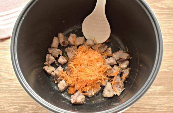 Рисовий суп з мясом у мультиварці