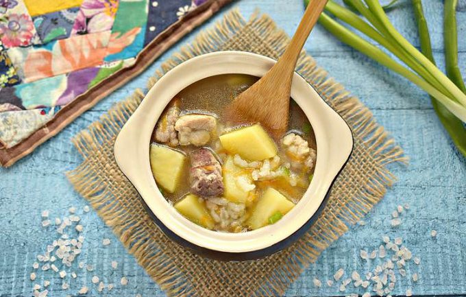 Рисовий суп з мясом у мультиварці