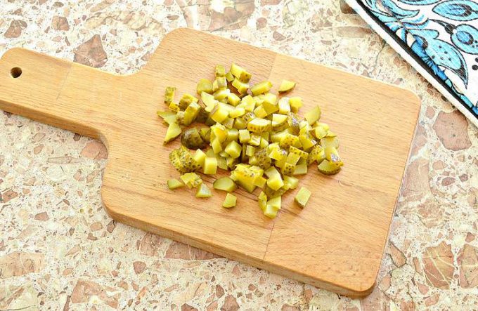 Розсольник на мясному бульйоні з булгуром