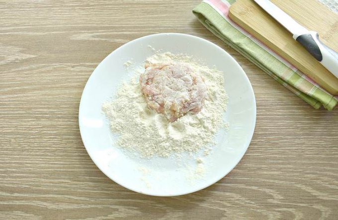 Рубані котлети з курячої грудки