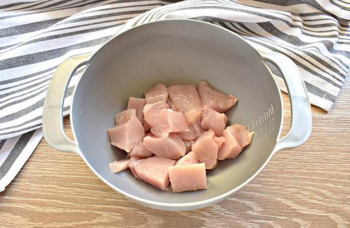 Шашлик з курки з грибами на деку