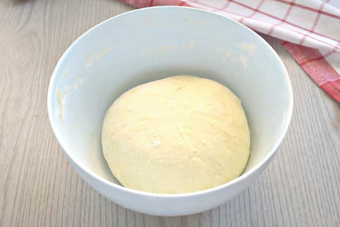 Тісто для пиріжків з крохмалем