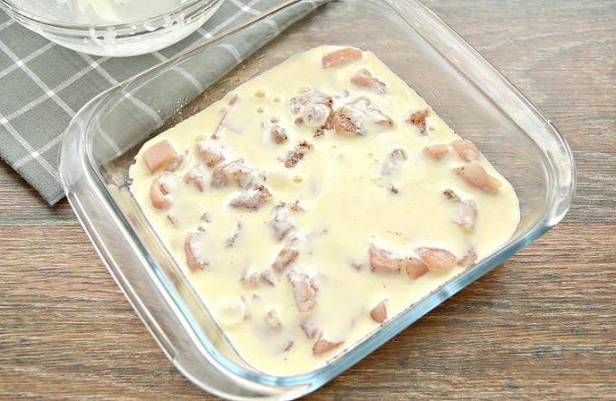 Запіканка з курячого філе з помідорами