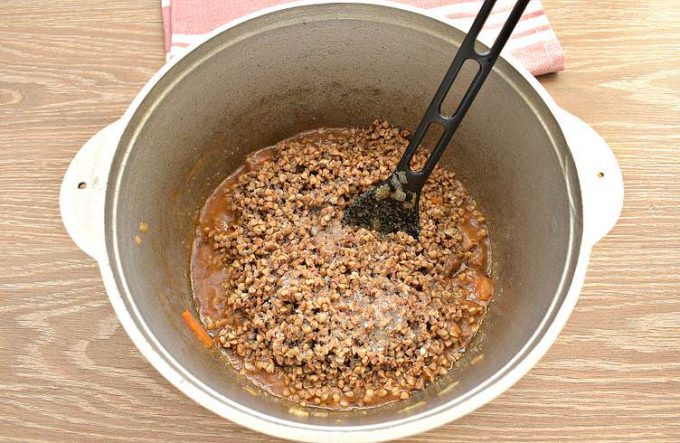Гречка по-купецьки з яловичиною