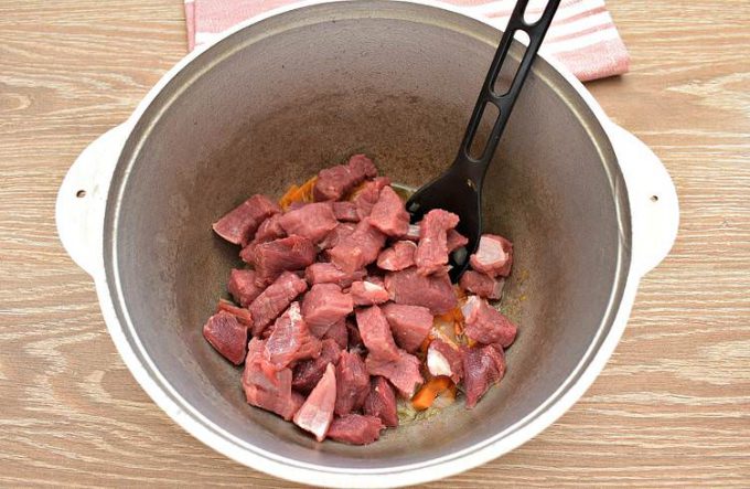 Гречка по-купецьки з яловичиною