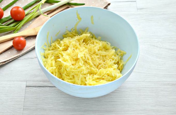 Картопляні драники на сковороді