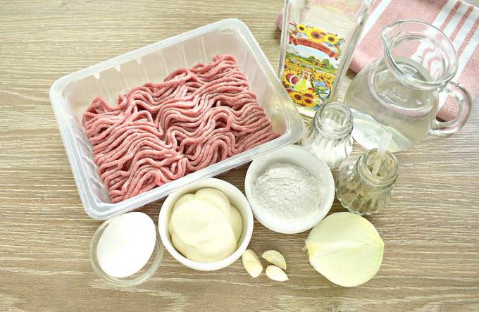 Мясні котлети з крохмалем та майонезом