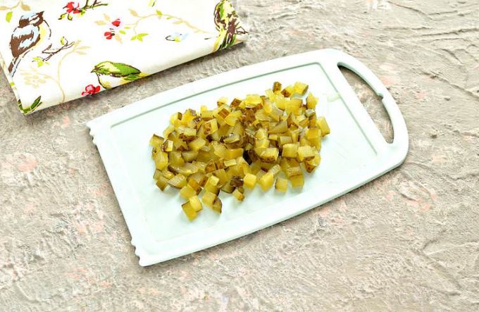 Розсольник із солоними огірками